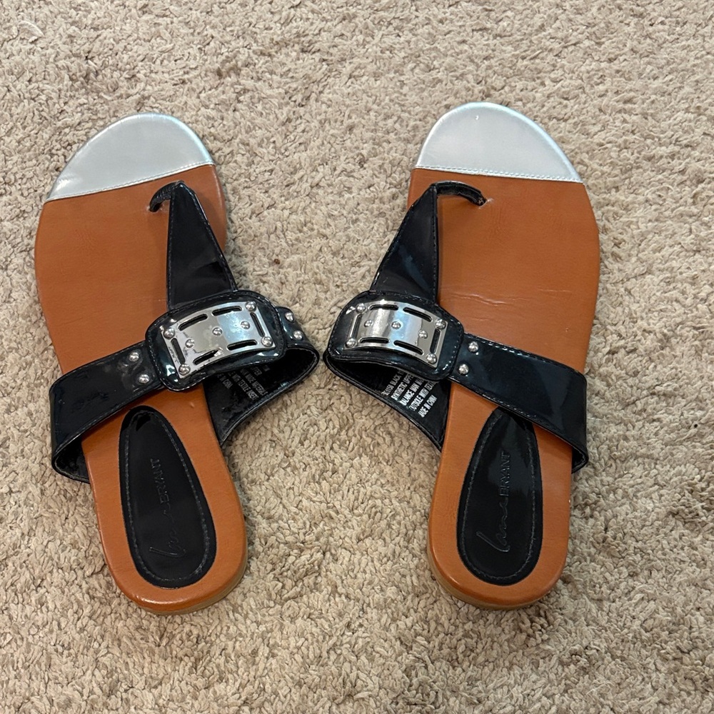 Lane Bryant Black Patent and Silver Accent Toe-Loop Sandals